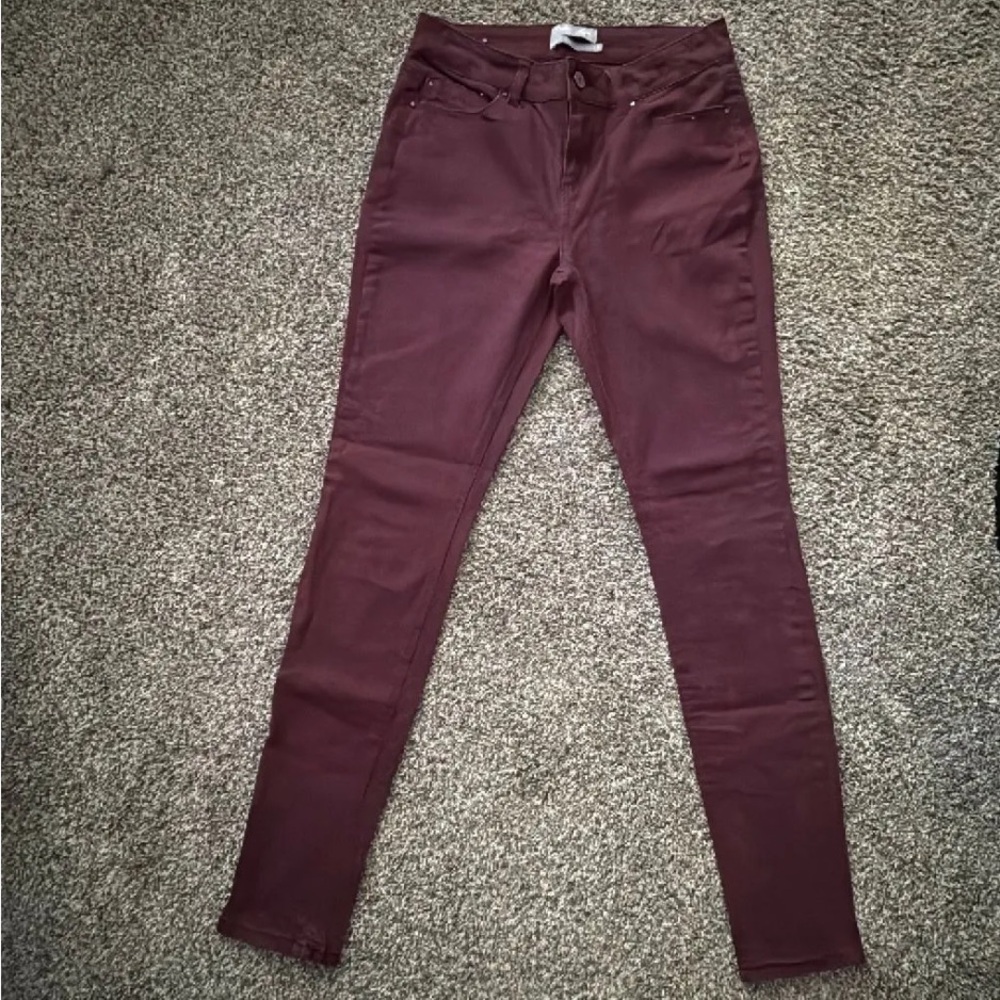 Women’s skinny jeans